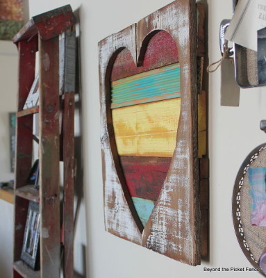 reclaimed wood heart diy project featured in a blog post by EcoGoodz, a used clothing distributer